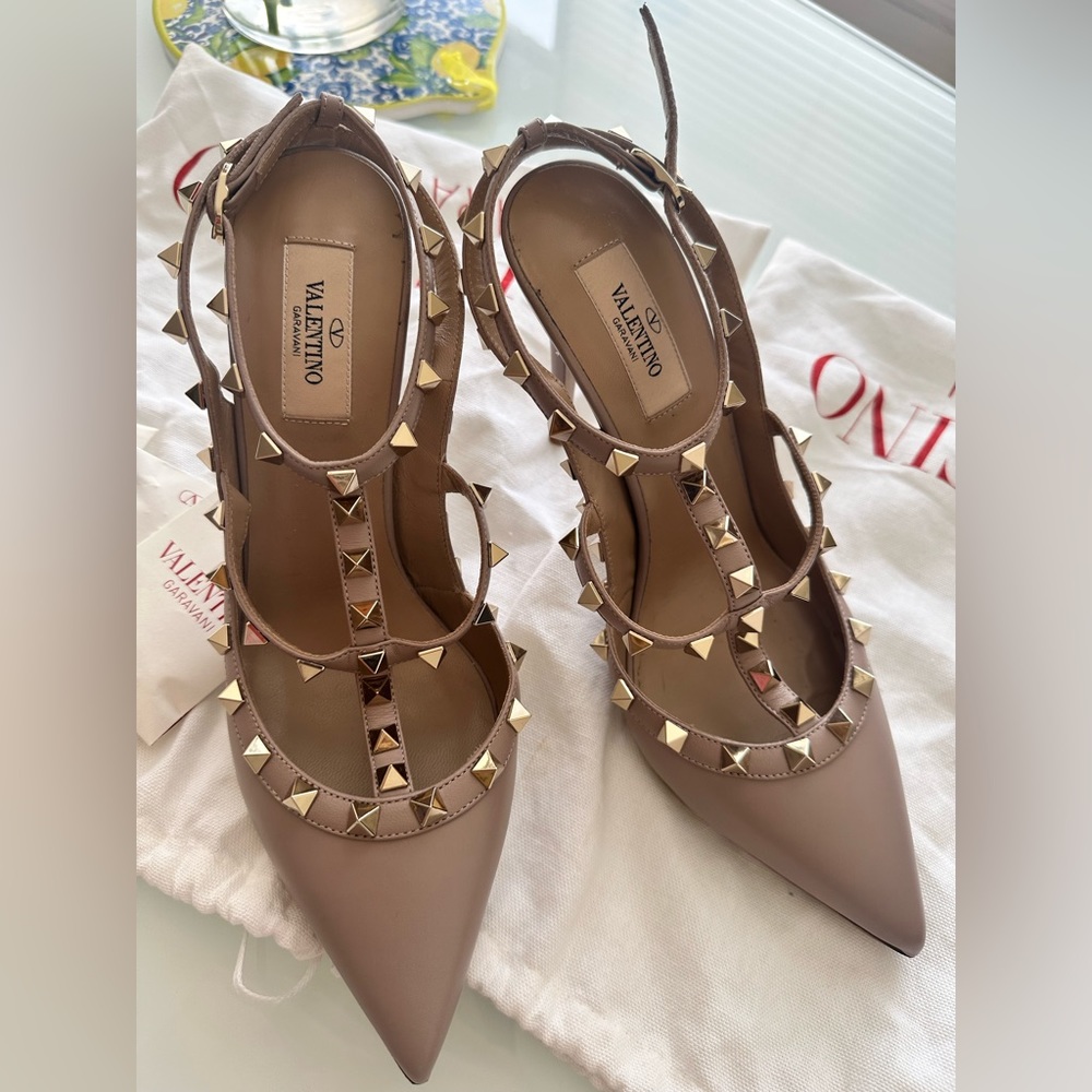 Valentino ROCKSTUD ANKLE STRAP PUMP 100 MM